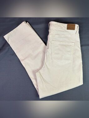 American Eagle High Rise Straight Jean 12 Cream Corduroy Next Level Stretch Pant